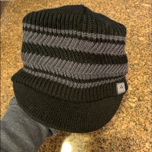 ADIDAS BEANIE WITH BRIM!!😍🎉